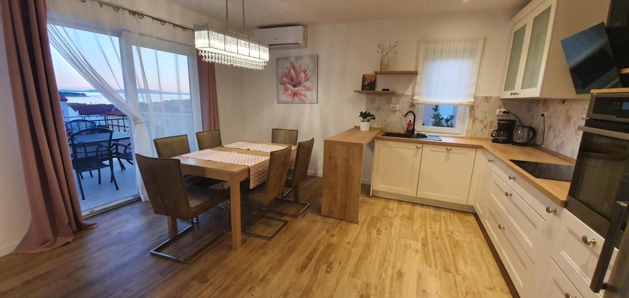 Apartments Manuel Banjol Екстериор снимка