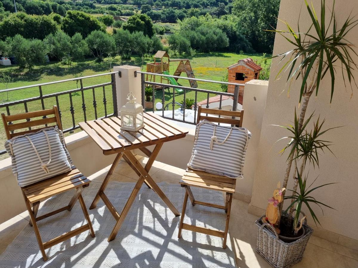 Apartments Manuel Banjol Екстериор снимка