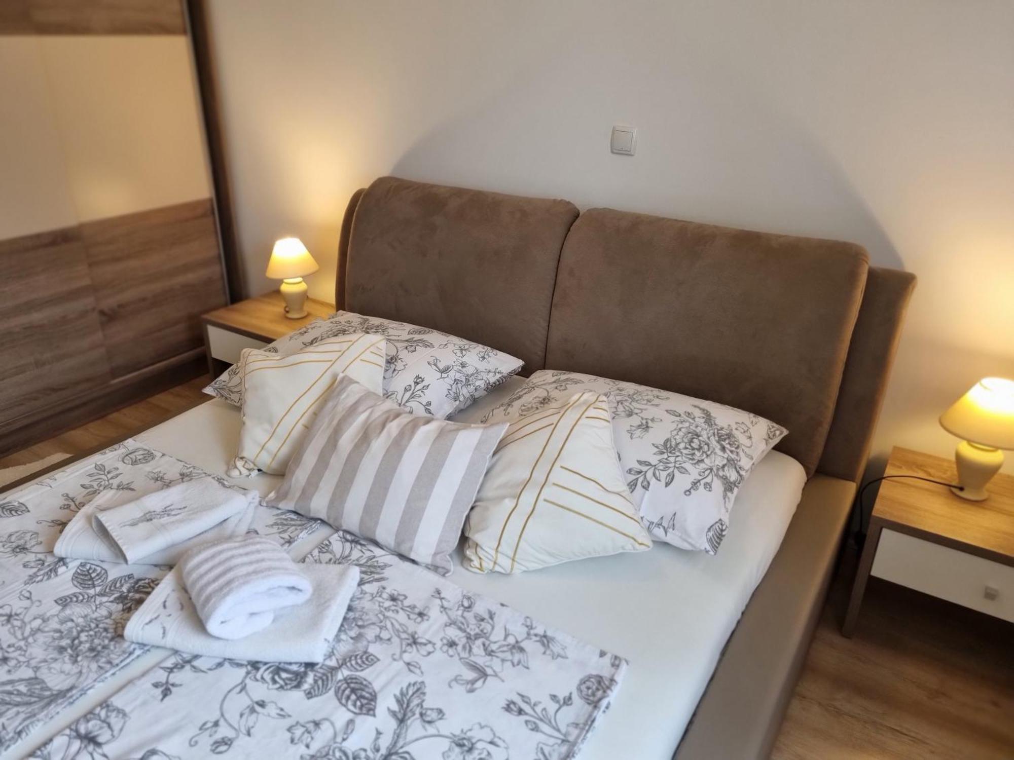 Apartments Manuel Banjol Екстериор снимка