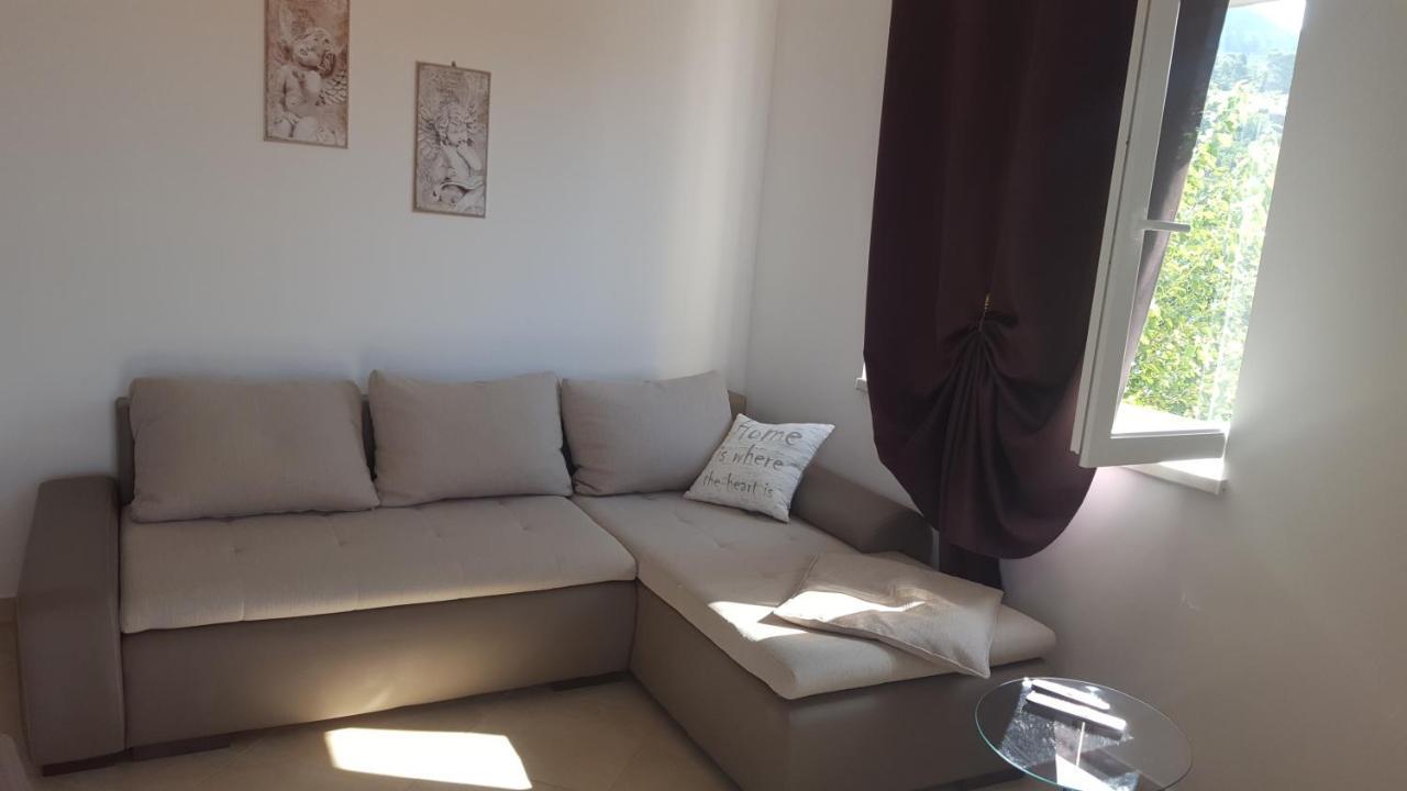 Apartments Manuel Banjol Екстериор снимка